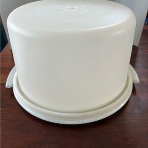 Tupperware Vintage Cake Keeper Carrier White Base Bottom No Strap Handle